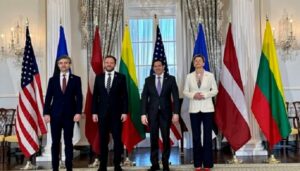 Новини світу - Держсекретар США підтвердив зобов'язання щодо безпеки країн Балтії