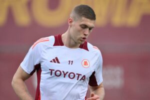 Новини спорту - Ексхавбек збірної Італії назвав тренера, з яким може розкритися Довбик