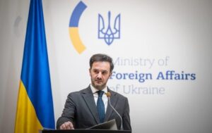 Новини України - МЗС обурив конкурс World Press Photo з українською дитиною й солдатом РФ