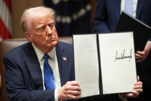 Новини бізнесу - Нові мита Трампа вдарили по акціям автовиробників