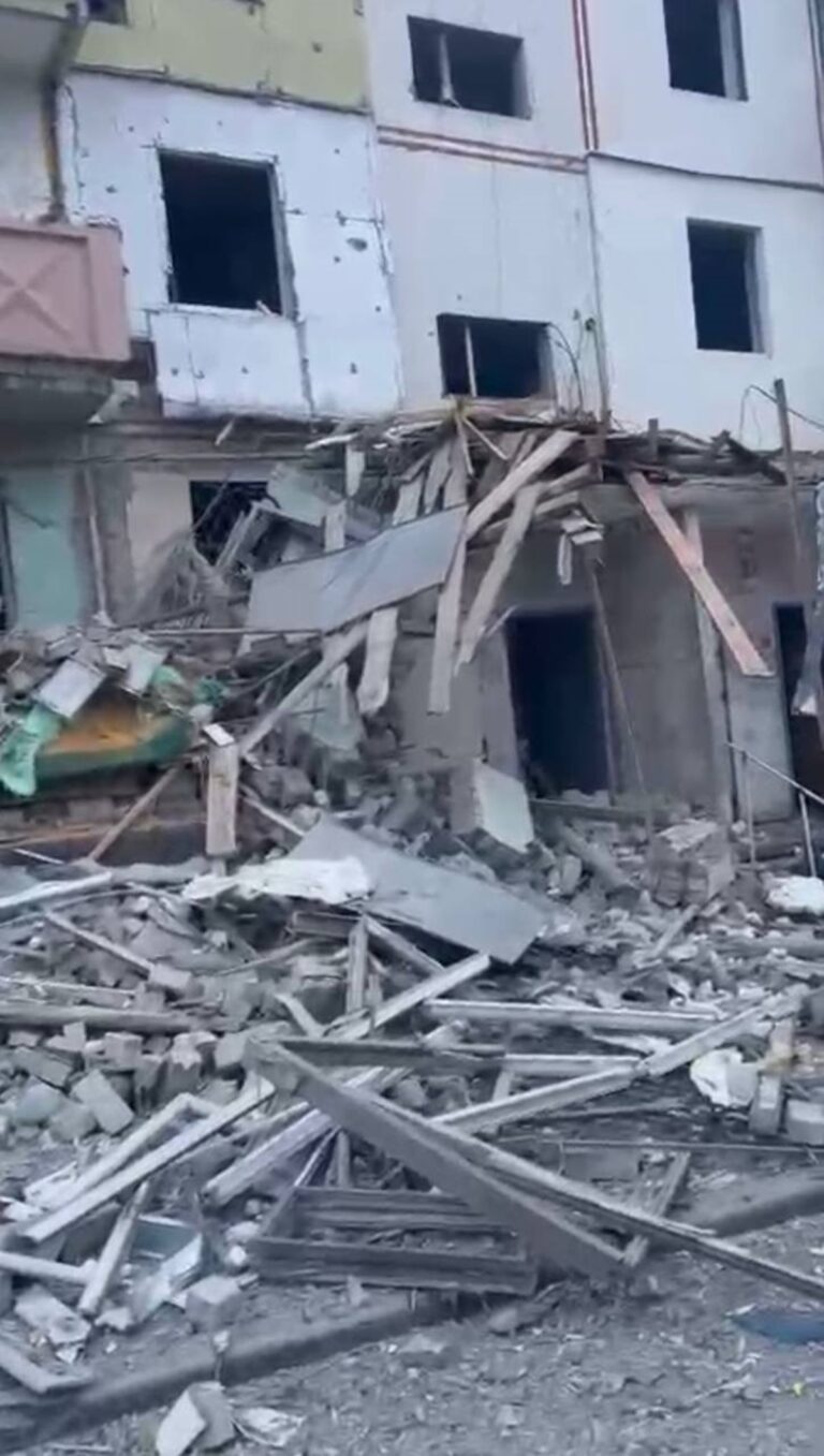 Росіяни вдарили КАБом по центру Куп’янська