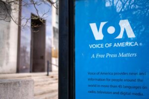 Новини світу - Суд США призупинив спроби Трампа ліквідувати Голос Америки