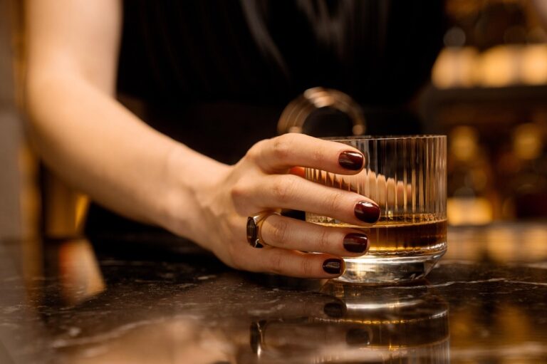 У Бельгії менеджерів барів підозрюють у зґвалтуванні понад 40 жінок
