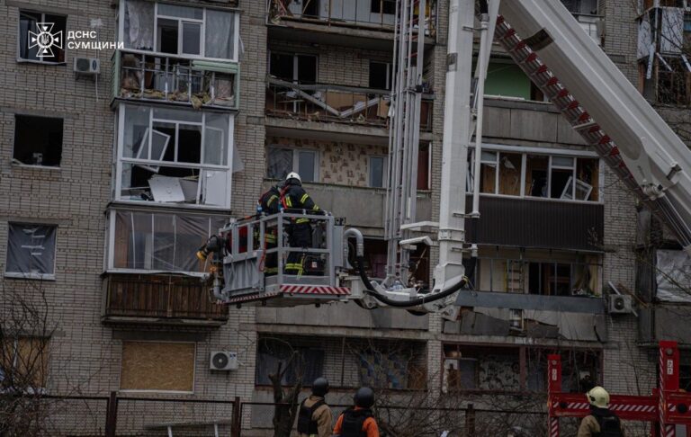Удар по Сумах: у місті понад 100 постраждалих