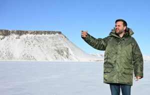 Новини світу - Венс зробив несподівану заяву щодо Гренландії