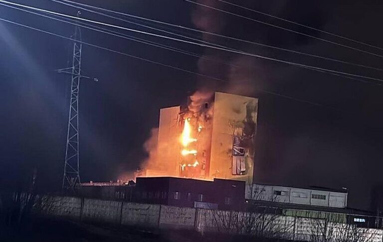 Дрони СБУ вночі атакували завод у Росії – ЗМІ