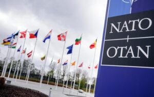 Новини світу - Країни НАТО витратили на оборону понад $1,3 трлн