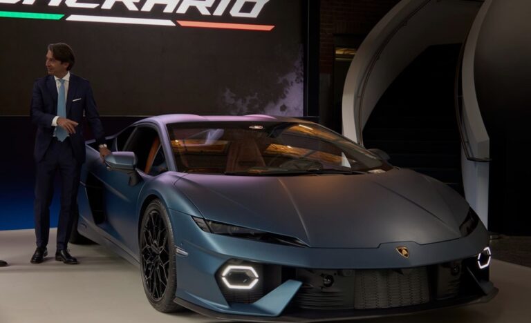 Lamborghini презентувала новий гібридний суперкар