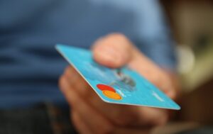 Новини бізнесу - НБУ скасував ліміт у 150 000 гривень для переказів з карти на карту