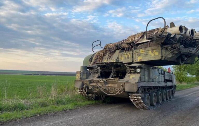 ППО збила три російські ракети і десятки “шахедів”