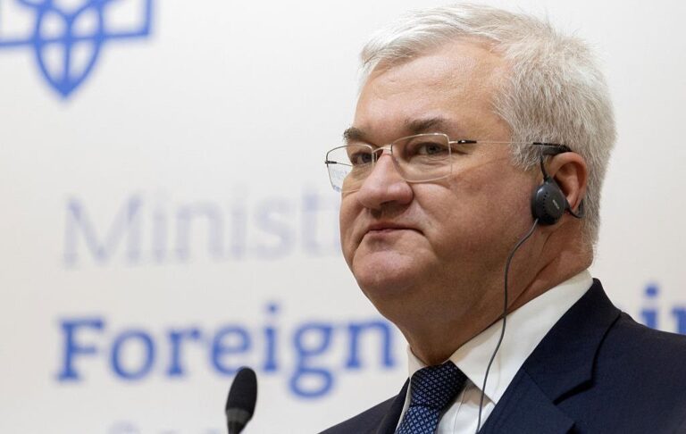 Сибіга розповів про долю Рамштайну без США