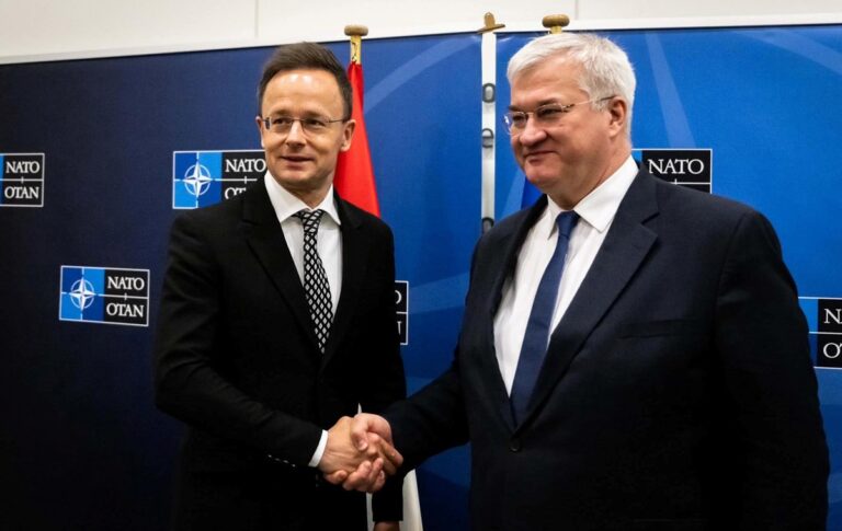 Сибіга розповів про переговори з Сіярто у Брюсселі