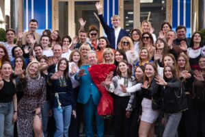Новини культури - Студенти подарували Поплавському фільм до 32-річчя ректорства