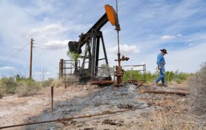 Новини бізнесу - Ціни на нафту завершують тиждень зниженням