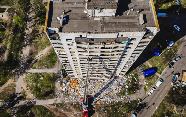 У Харкові завершили аварійно-рятувальні роботи після обстрілу міста