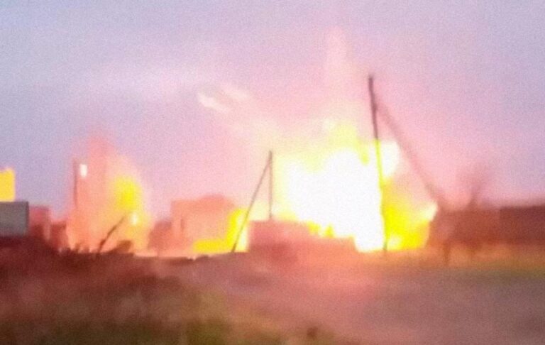 У Мелітополі підірвали броньовик з “кадирівцями”
