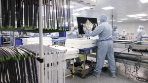 Новини світу - У Росії припинили виробництво єдиного вітчизняного телевізора