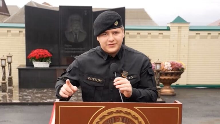 У сина Кадирова виявилось інше ім’я та два паспорти – ЗМІ