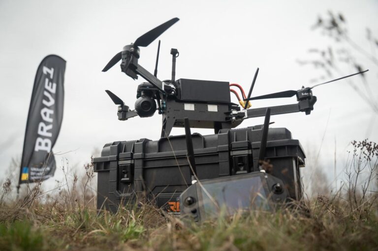 Українські розробники протестували FPV-бомбери