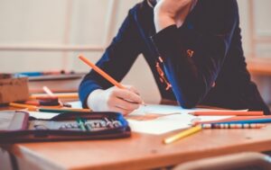 Новини України - Українці назвали сфери, де найчастіше вимагають хабарі