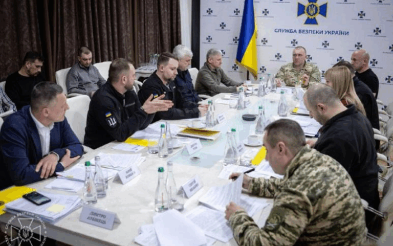 В Україні відкриють центри з обміну полоненими