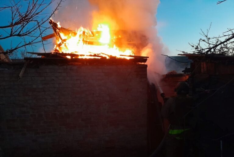 Війська РФ обстріляли Дніпропетровщину, постраждав чоловік