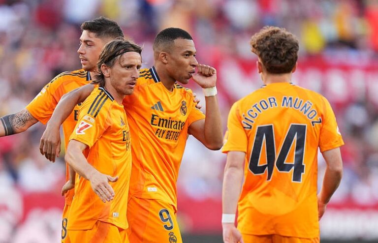 Реал грає з Луніним і перемагає Севілью з рахунком 2:0