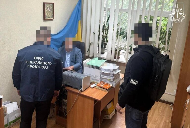 Судді з Кіровоградщини загрожує до трьох років за шахрайство