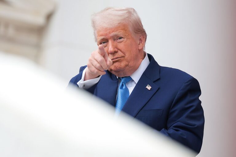 Трамп і Путін побили горщики? Готові перші санкції