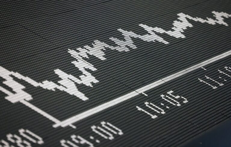 Трамп пообіцяв 50% мито на європейські товари