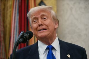 Новини світу - Трамп пояснив, чому РФ "прагне миру" з Україною