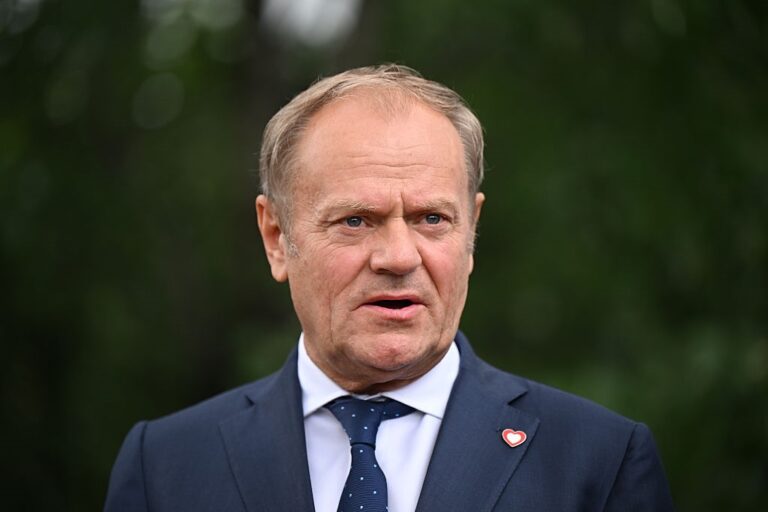 Туск оцінив переговори з РФ: “Попереду важкі дні”