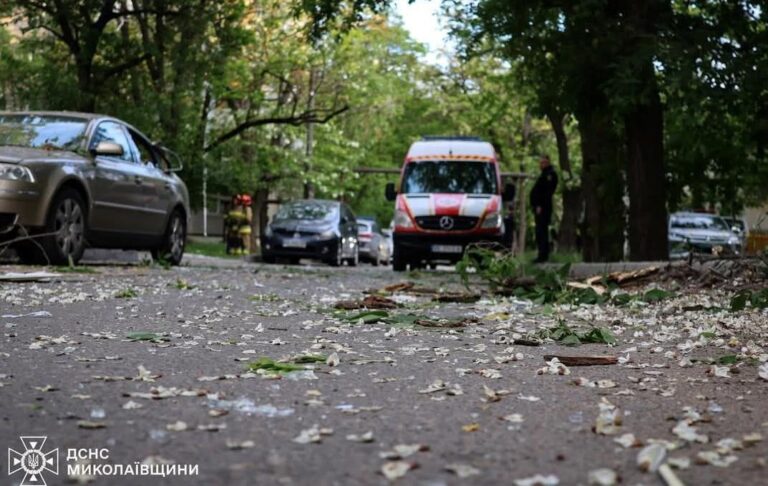 У Миколаєві прогримів вибух у багатоповерхівці