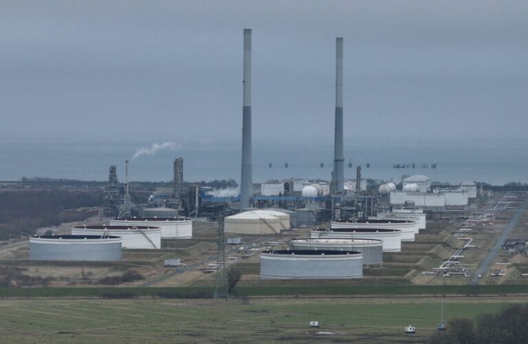 ЄС планує заборонити російський газ до 2027 року – ЗМІ
