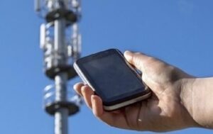 Частині росіян на “День Росії” відключили мобільний інтернет