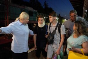 ДТП з українцями у Франції: додому повернулася перша група підлітків