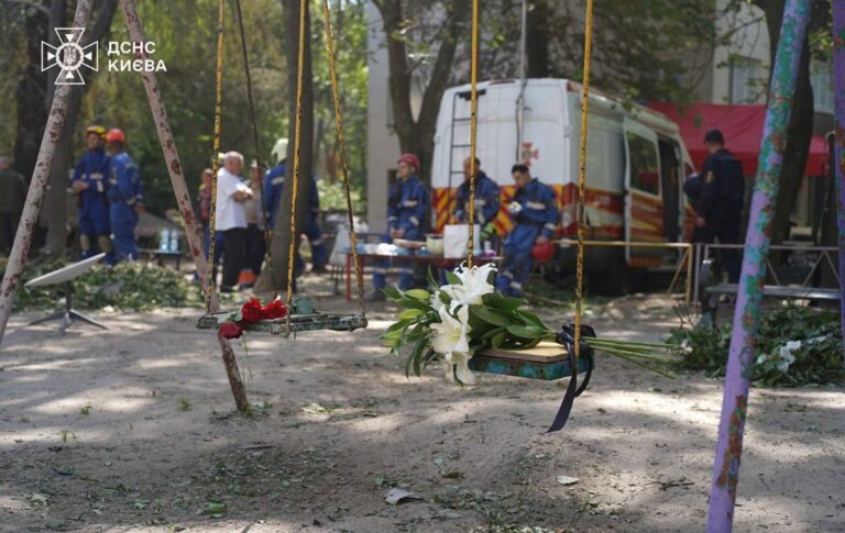 Кількість загиблих у будинку у Солом’янському районі Києва зросла до 21
