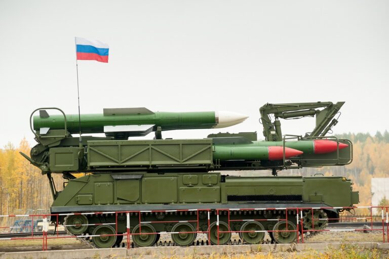 Москва погрожує вийти з мораторію на ракети середньої дальності