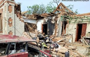 РФ вдарила по Запорізькій області, є жертва та поранені