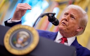 Трамп заявив, що розчарований Росією та Україною