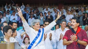 У Коста-Риці померла перша жінка-президент Нікарагуа