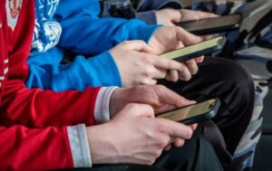 У регіонах Уралу та Сибіру майже тиждень немає інтернету – росЗМІ