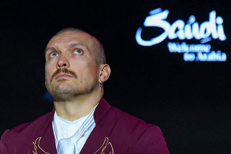 Ви говорите про “мир” – миру немає: Усик прокоментував обстріл Києва