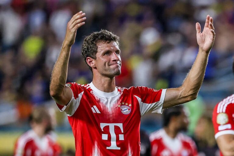 Епоха завершена: Мюллер офіційно залишив Баварію