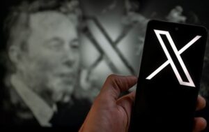 Франція почала кримінальне розслідування проти соцмережі X