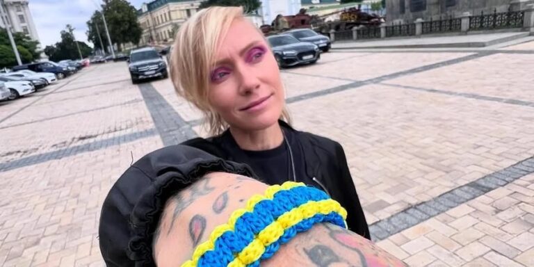 Гітаристка The Rasmus висловилася про візит в Україну