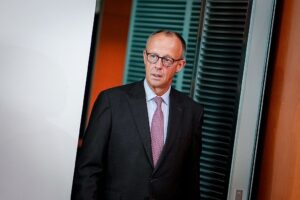 Мерц пов’язав дзвінки Путіну з ударами по Україні