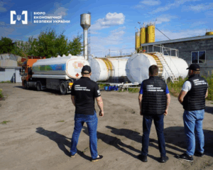 На Київщині викрили нелегальну нафтобазу