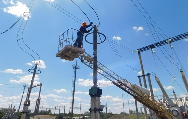 На Львівщині негода знеструмила понад 190 міст та сіл