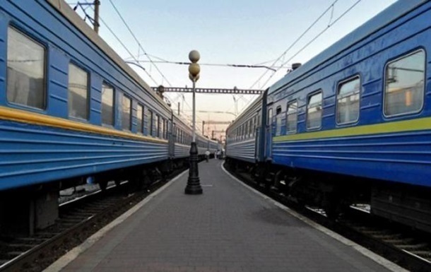 На Рівненщині затримувався рух пасажирських поїздів через схід вагонів